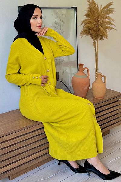 GÜLSELİ Cardigan de tricotaj Hijab de lungime maxi detaliat cu nasturi aurii verde ulei