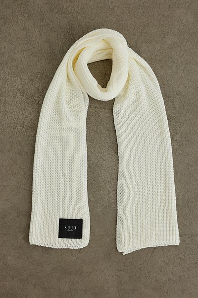Suud Collection Ecrufarbener, einfarbig geflochtener Strickschal