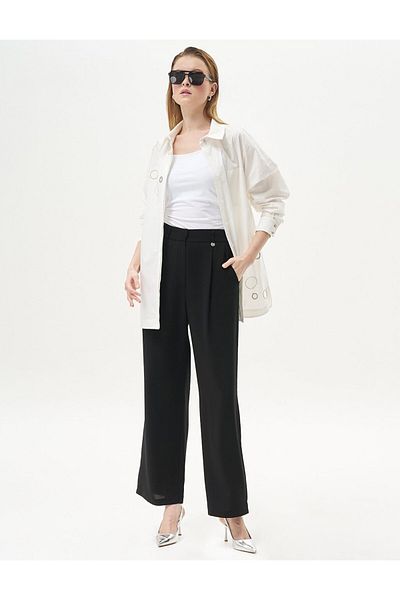 Kayra Black Basic Trousers - Pleated and Pocket Detail