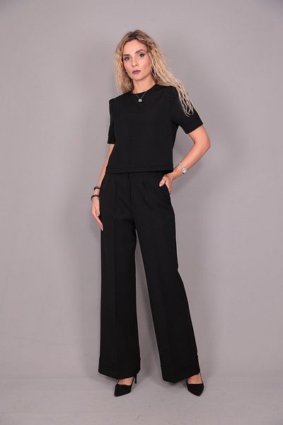 ÖNDER ÖZSOY Boat Neck Short Sleeve Blouse & Double Leg High Waist Trousers Set-black