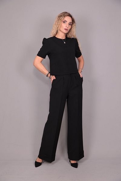 ÖNDER ÖZSOY Boat Neck Short Sleeve Blouse & Double Leg High Waist Trousers Set-black