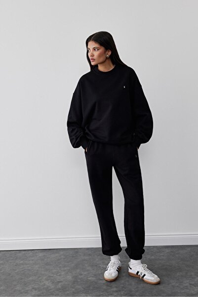 Suud Collection Black Mindy Basic Sweatshirt