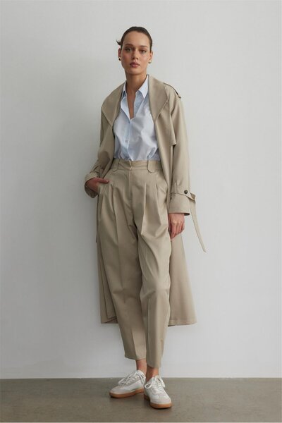 Suud Collection Reedice béžového trenčkotu z roku 1980