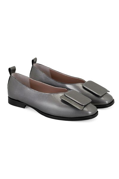 Desa Women's Platinum Leather Ballerinas