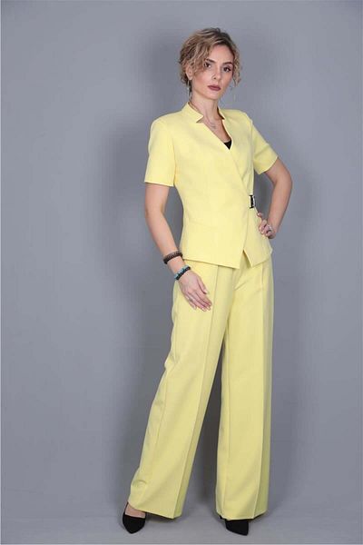 ÖNDER ÖZSOY Yellow Buckle Short Sleeve Jacket and High Waist Wide Leg Pants Set