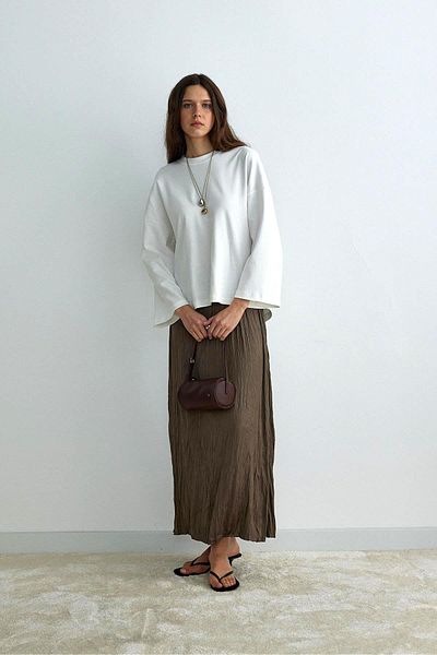 Suud Collection Ecrufarbenes, langärmliges Oversize-T-Shirt „Katie“