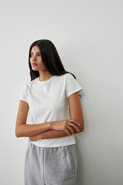 Suud Collection Ecru Basic Cotton Slim Fit tričko