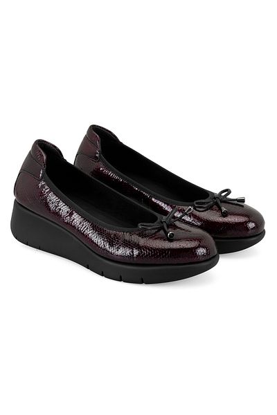 Desa Women's Burgundy Desacomfort Leather Casual Shoes