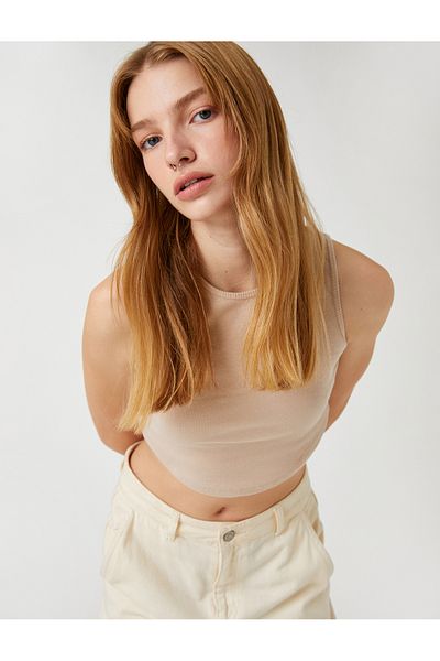Koton Crop Athlete Crew Neck Ribbed Asymmetrical Cut