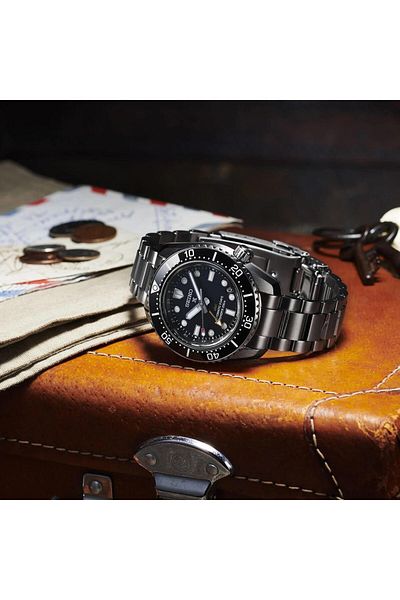 Seiko Prospex Spb383j1 Gmt Divers Men's Wristwatch