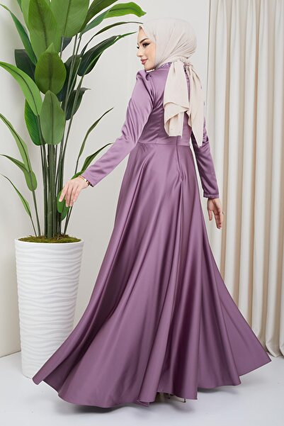 Olcay Satynowa suknia wieczorowa typu hidżab z cekinami i brokatem z przodu oraz spódnicą peleryną K. LILA 1642