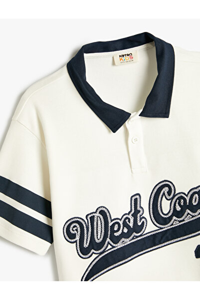 Koton College-T-Shirt aus Baumwolle – Polokragen, kurze Ärmel und Knopfdetail