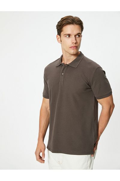 Koton Slim Fit T-Shirt mit Kragen – kurze Ärmel und Knopf