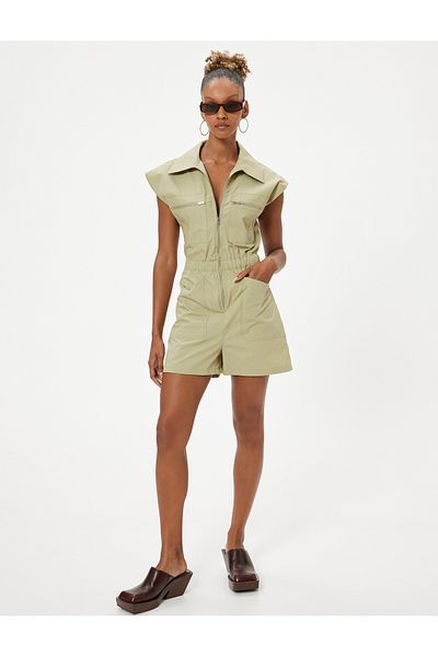 Koton Mini-Shorts-Overall mit Hemdkragen – Reißverschluss und Taschendetail