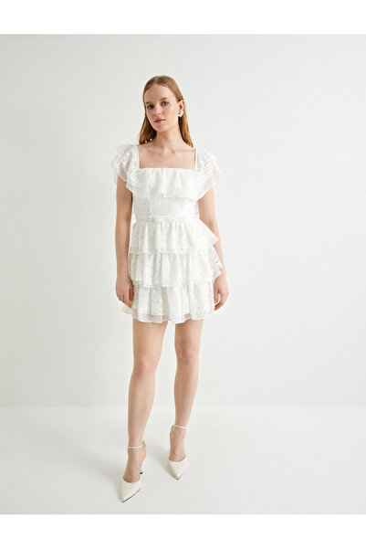 Koton Mini Dantelli Elbise Bridal Omzu Açık Kolları Fırfırlı Astarlı