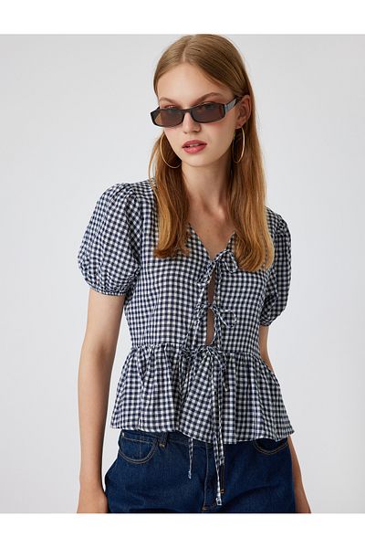 Koton Μπλούζα με μανίκια με μπαλόνι με μοτίβο Gingham με λεπτή εφαρμογή - με βολάν και κορδόνια