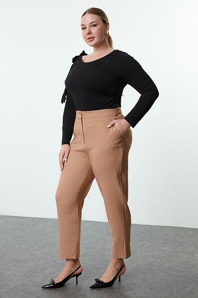 Trendyol Curve Hose aus Nerzgewebe - Zigarettenschnitt Tbbaw23Ar00051