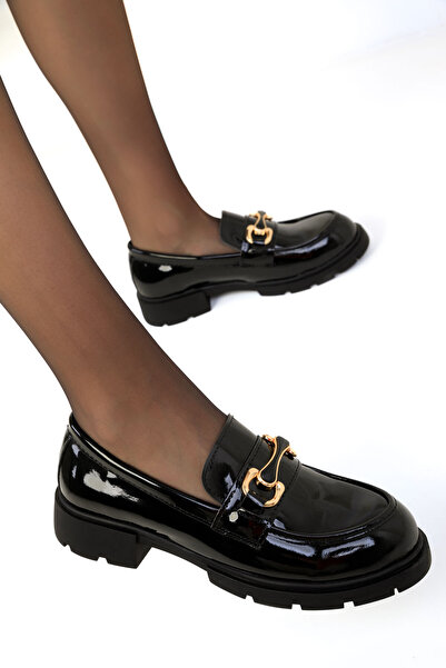 SOHO Чорні лаковані туфлі-мокасини 19655 Жіночі