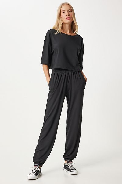 Happiness İstanbul Schwarzes Crop-T-Shirt und Jogger-Trainingsanzug-Set – FN03316