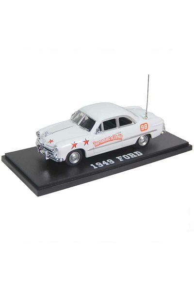 TOYFEST جرين لايت 1:43 بطولة العاصفة 1949 فورد