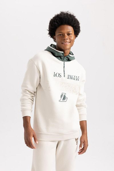 DeFacto Los Angeles Lakers Boxy Fit Hooded Sweatshirt - A7227ax23au