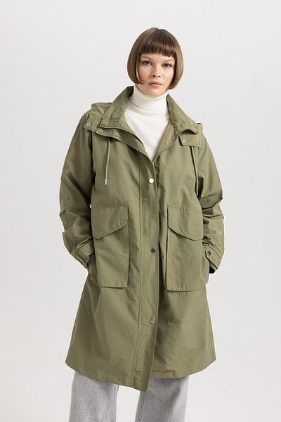 DeFacto Wasserdichter dünner Parka mit Kapuze in normaler Passform A8988ax24sp