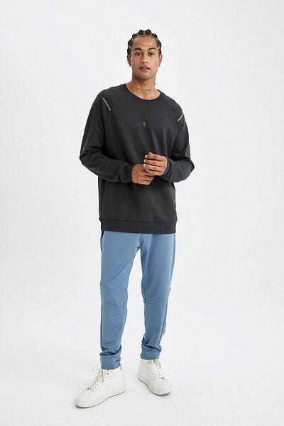 DeFacto Sport-Jogger-Jogginghose – Standard-Passform, elastische Taille und Taschen C9174ax24au