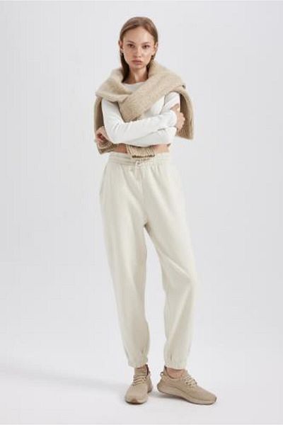 DeFacto Long Length Jogger Sweatpants - Standard Fit, Elastic Waist Leg, Thick Fabric S7370Az23Wn