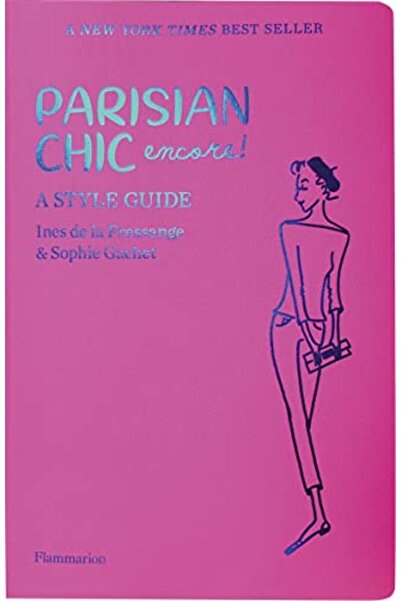 Hachette إطلالة باريسية أنيقة