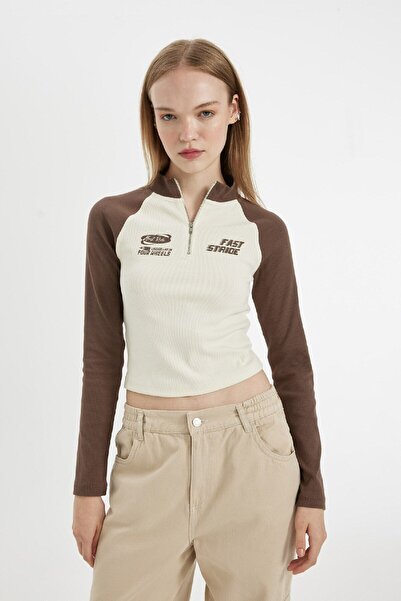 DeFacto Coool Fitted Fitilli Kaşkorse Yarım Fermuarlı Dik Yaka Renk Bloklu Baskılı Uzun Kollu Tişört B2063AX