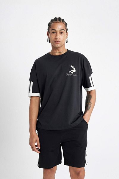 DeFacto Shaquille O'neal Crew Neck Oversize T-Shirt C7304ax24hs
