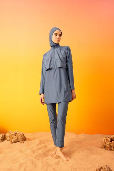 DeFacto Schlichter Burkini-Basic-Anzug mit normaler Passform und 4-teiligem Set B5232ax24sm