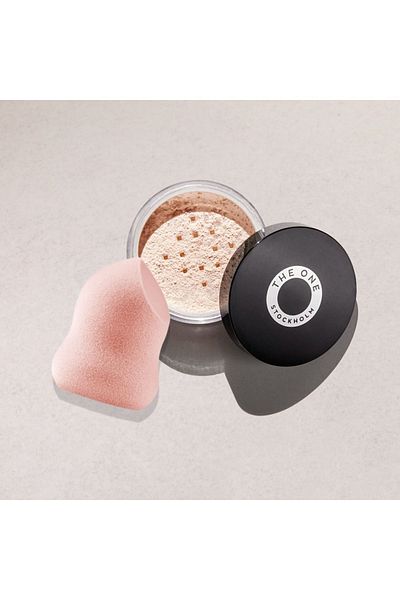 Oriflame TheONE Make-up Pro Powder Powder Providing a Perfect and Matte Look