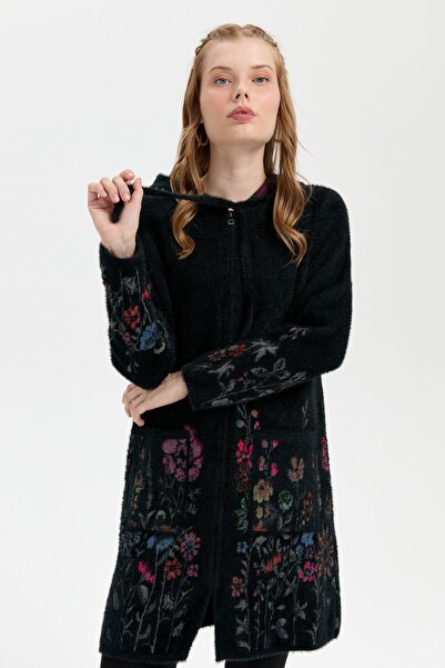 Desen Triko Kadın Kapüşonlu Eteği Ve Kolu Kır Çiçeği Desenli Uzun Hırka Siyah