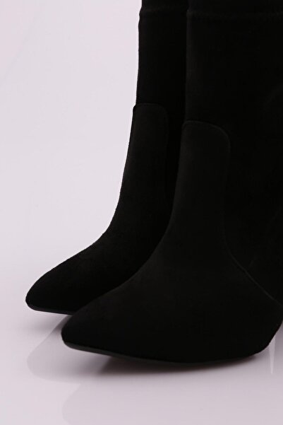 DGN Dámské strečové boty na podpatku se špičatou špičkou černé 26473242