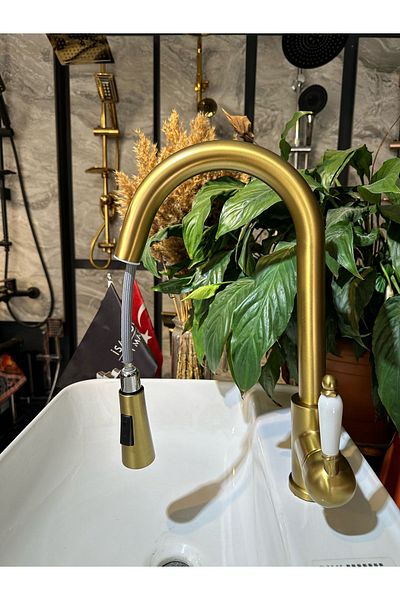 İSAOĞLU YAPI Matte Gold - Spiral Sink Faucet and Extending System Luminaire