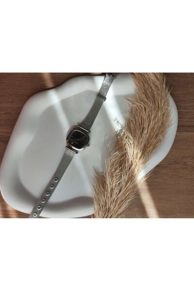 QUARTZ Rubsey Straw Cord Minimal Women's Wristwatch Modern Silver Color Vintage