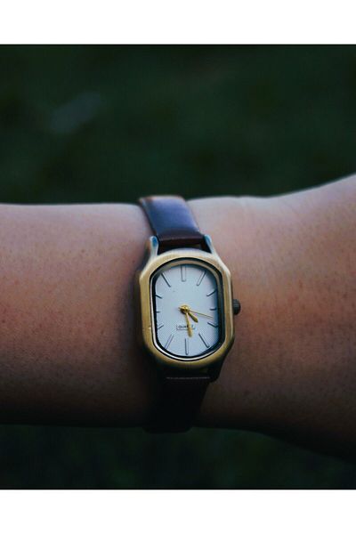 QUARTZ Brand Vintage Antique Gold Steel Case Minimal Wristwatch
