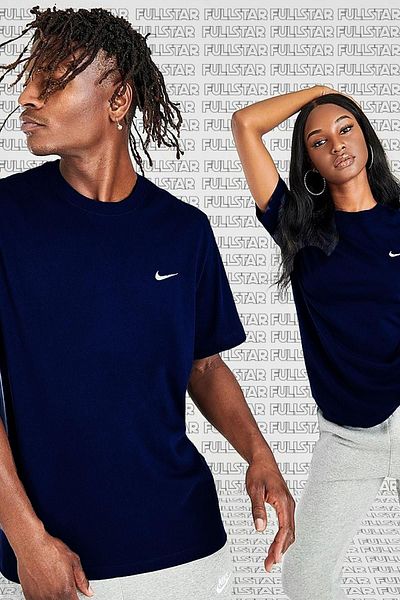 Dark blue nike shirt store