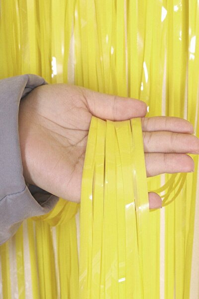 Partifabrik Κουρτίνα διακόσμησης με φούντα σε κίτρινο χρώμα μακαρόν