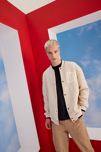 DeFacto Oversize Fit College Collar Bomber Měkký chlupatý Cardigan Uvnitř A5019ax23au