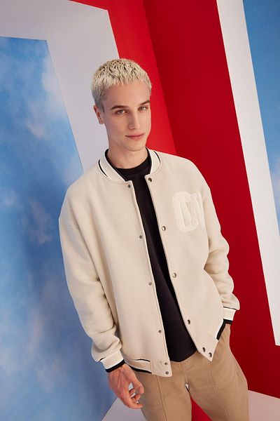 DeFacto Oversize Fit College Collar Bomber Měkký chlupatý Cardigan Uvnitř A5019ax23au