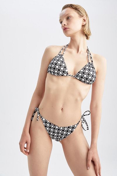 DeFacto Fall In Love Regular Fit Printed Bikini Bottom X3358az22sm