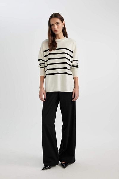 DeFacto Weiches, locker sitzendes, gestreiftes Sweatshirt – Basic-Tunika mit Rundhalsausschnitt S7517az23wn