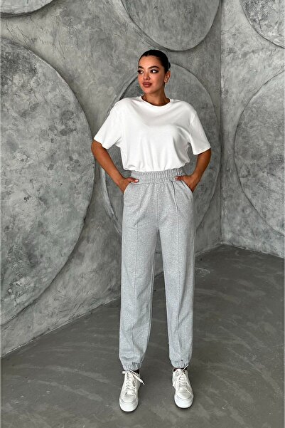 My Blog Šedé tepláky s travnatou přední částí