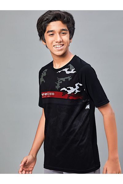 Technosport By Styli Printed Slim Fit T-Shirt with Technolite