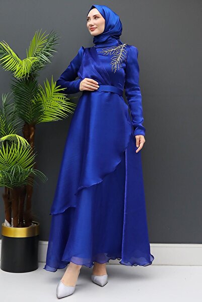 GİZ AGİYİM Βραδινό φόρεμα με λεπτομέρεια από πέτρα από μπλε οργάντζα