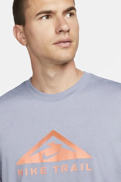 Nike Ανδρικό μπλουζάκι για τρέξιμο Dri Fit Running Trail σε γκρι χρώμα