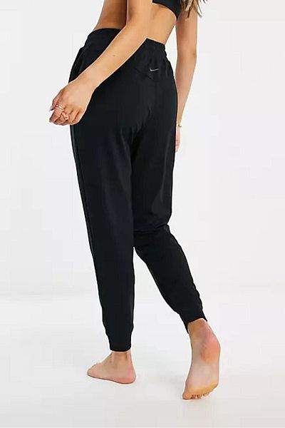 Nike Black Yoga Dri Fit Fleece 7/8 Joggerin Women's Sweatpants
