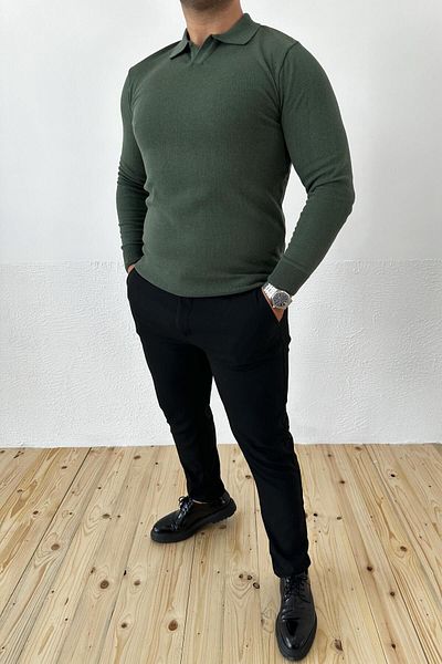 VİP LOKAL Тесен плетен пуловер с поло деколте каки